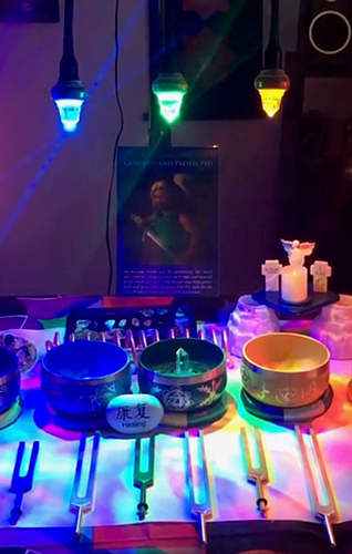 Singing charka bowls and tuning forks.